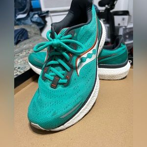 Saucony Triumph 19 Womens 10.5